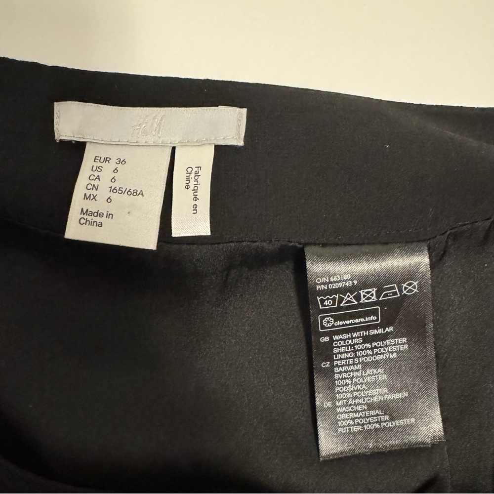 New without Tags H&M Flowy Asymmetrical Ruffled Summer Knee Length Skirt- Black - Picture 5 of 6